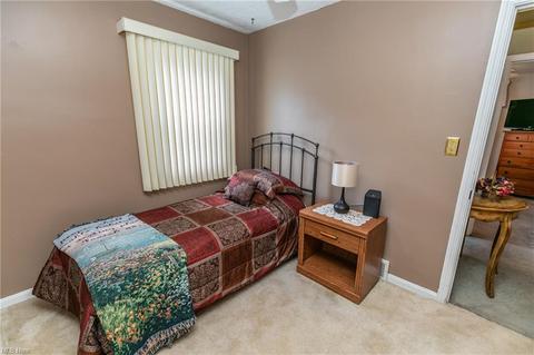 7213 Greenleaf Ave, Parma, OH 44130 photo 23