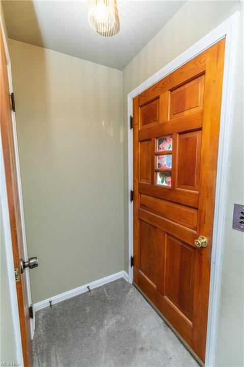 7213 Greenleaf Ave, Parma, OH 44130 photo 6