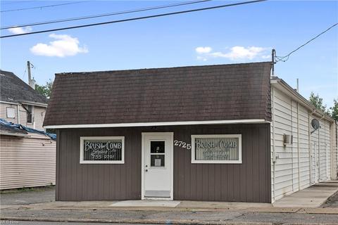 2725 E Midlothian Blvd, Struthers, OH 44471 photo 1