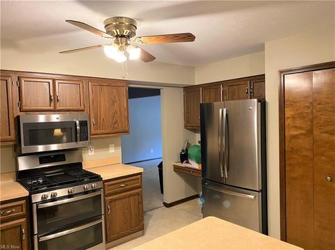 3475 Pasadena Dr, Seven Hills, OH 44131 photo 5