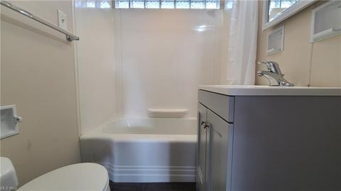 751 E 258th St, Euclid, OH 44132 photo 18