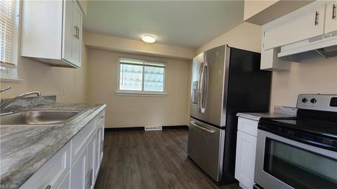 751 E 258th St, Euclid, OH 44132 photo 19