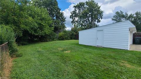 751 E 258th St, Euclid, OH 44132 photo 22