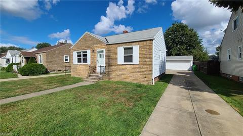 751 E 258th St, Euclid, OH 44132 photo 1