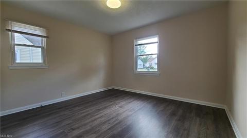 751 E 258th St, Euclid, OH 44132 photo 12