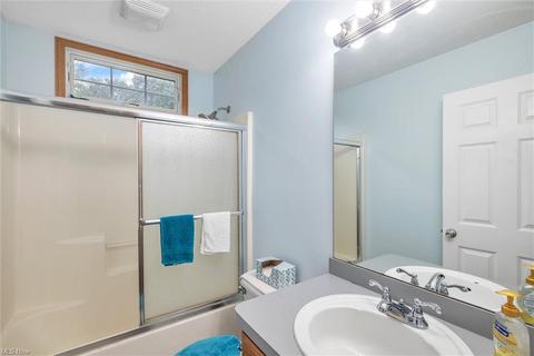 962 Sunset Cir, Roaming Shores, OH 44085 photo 21