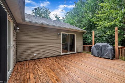 962 Sunset Cir, Roaming Shores, OH 44085 photo 7