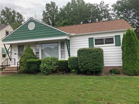373 E 280th St, Euclid, OH 44132 photo 2