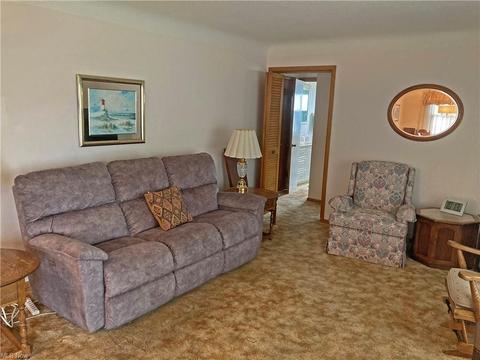 373 E 280th St, Euclid, OH 44132 photo 7