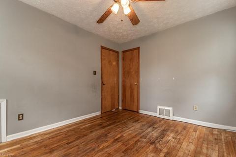 709 E 249th St, Euclid, OH 44123 photo 10