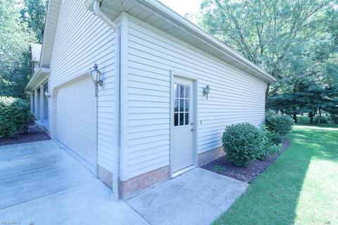 5811 Cherrywood Dr, Boardman, OH 44512 photo 30