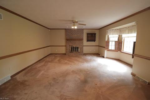 5811 Cherrywood Dr, Boardman, OH 44512 photo 9