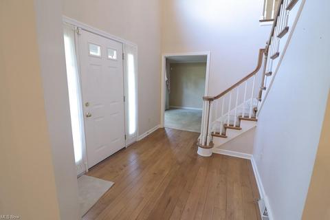 5811 Cherrywood Dr, Boardman, OH 44512 photo 3