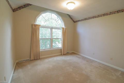5811 Cherrywood Dr, Boardman, OH 44512 photo 17
