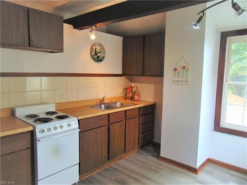 1028 Beachview Rd, Willoughby, OH 44094 photo 16