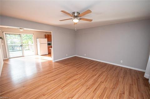 1149 Madrid Dr, Akron, OH 44313 photo 5