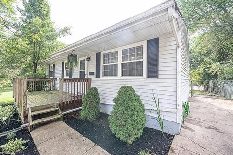 1149 Madrid Dr, Akron, OH 44313 photo 4
