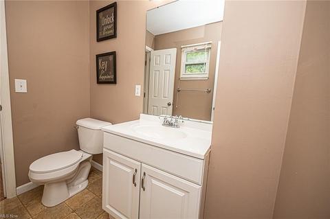 1149 Madrid Dr, Akron, OH 44313 photo 16