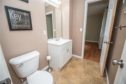 1149 Madrid Dr, Akron, OH 44313 photo 15