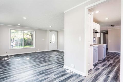 39 Anglers Ln, Lagrange, OH 44050 photo 8