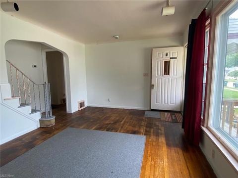 29204 Forestgrove Rd, Willowick, OH 44095 photo 4
