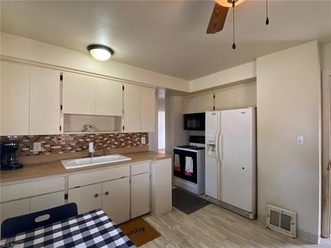 29204 Forestgrove Rd, Willowick, OH 44095 photo 7