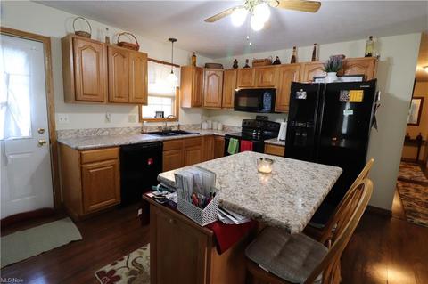 5375 Savannah Dr, Ashtabula, OH 44004 photo 4