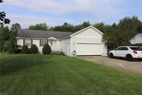 5375 Savannah Dr, Ashtabula, OH 44004 photo 1