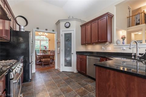 7457 Case Ave, Mentor, OH 44060 photo 7