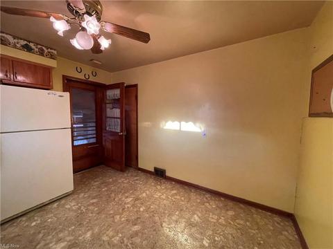 1810 Allen Ave, Ashtabula, OH 44004 photo 5