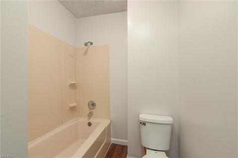 124 Grant St, Elyria, OH 44035 photo 14