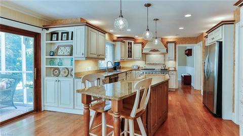 2280 Covington Rd, Akron, OH 44313 photo 9
