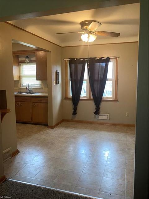 5806 Ackley Rd, Parma, OH 44129 photo 4
