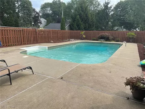 2210 55th St NE, Canton, OH 44721 photo 5
