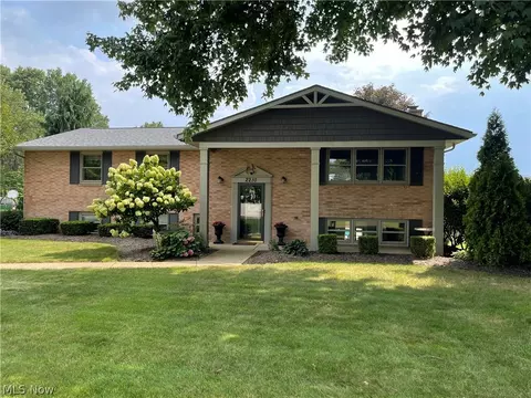 2210 55th St NE, Canton, OH 44721 photo 1