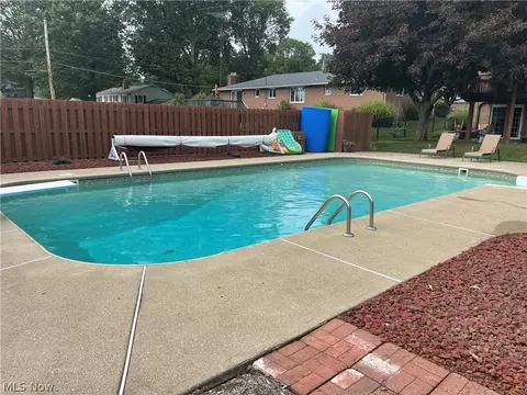 2210 55th St NE, Canton, OH 44721 photo 6