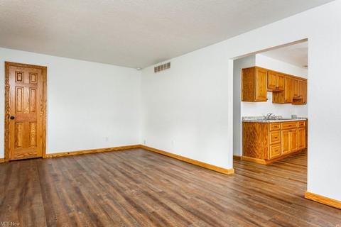 431 Beebe Ave, Elyria, OH 44035 photo 10