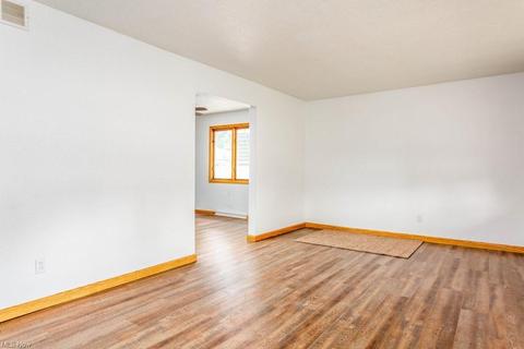 431 Beebe Ave, Elyria, OH 44035 photo 11