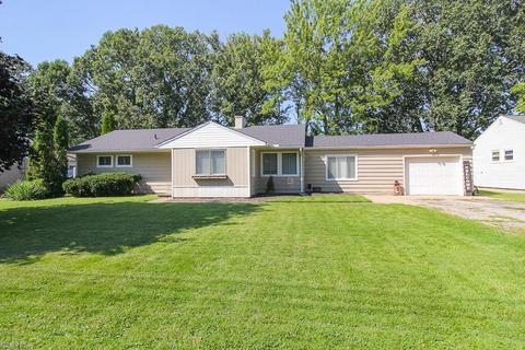 466 Olivet Dr, Elyria, OH 44035 photo 1