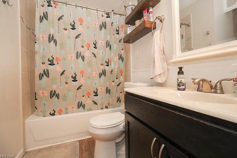 466 Olivet Dr, Elyria, OH 44035 photo 14