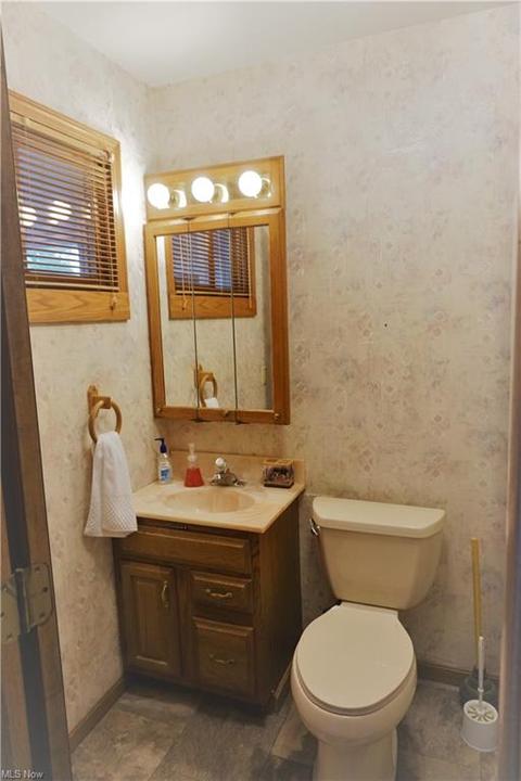 172 Nottingham Dr, Elyria, OH 44035 photo 11