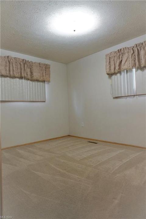 172 Nottingham Dr, Elyria, OH 44035 photo 17