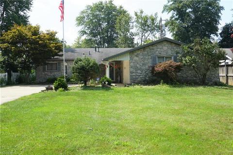 172 Nottingham Dr, Elyria, OH 44035 photo 1