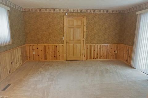 172 Nottingham Dr, Elyria, OH 44035 photo 4