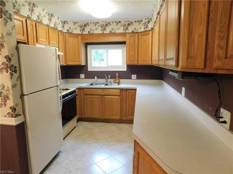 162 Pinehurst Rd, Munroe Falls, OH 44262 photo 8