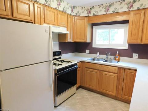 162 Pinehurst Rd, Munroe Falls, OH 44262 photo 9