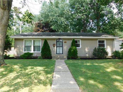 162 Pinehurst Rd, Munroe Falls, OH 44262 photo 1