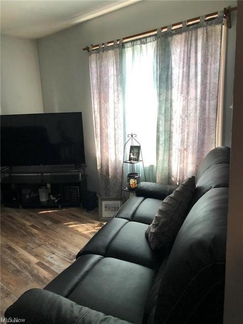 2832 Abbott Pl NW, Canton, OH 44708 photo 10