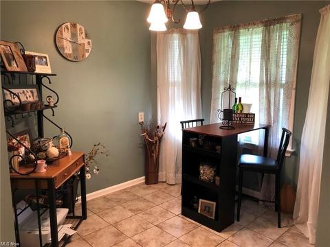 2832 Abbott Pl NW, Canton, OH 44708 photo 3