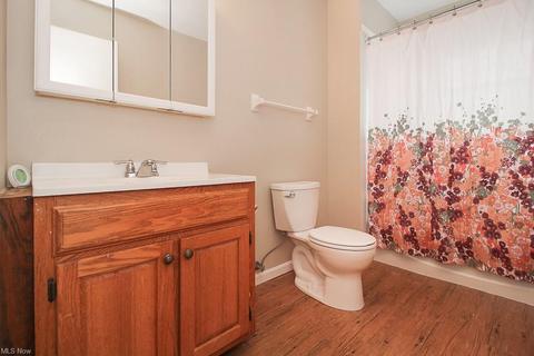 129 Potomac Dr, Elyria, OH 44035 photo 14